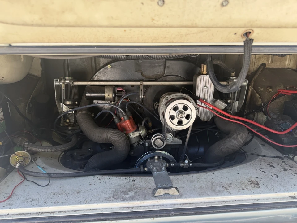 1971 Volkswagen Bay-Window Bus - Image 8 of 31