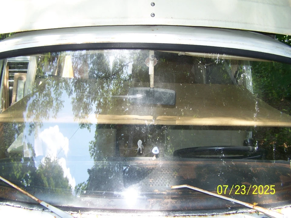 1971 Volkswagen Bay-Window Bus - Image 17 of 21
