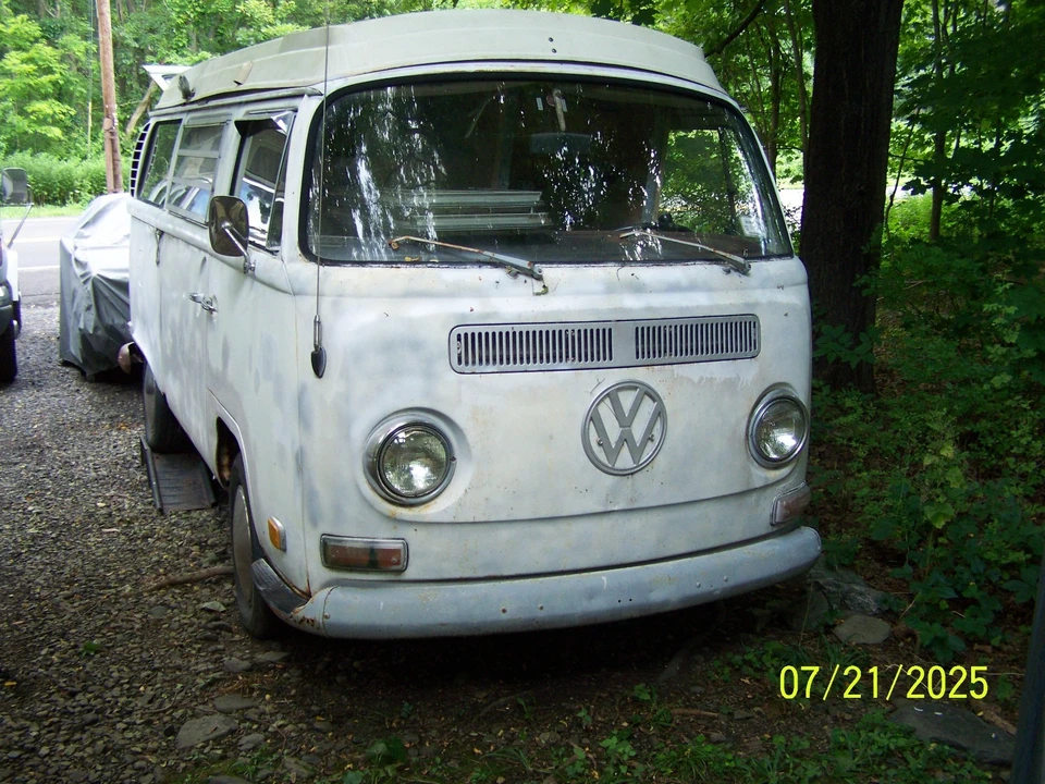 1971 Volkswagen Bay-Window Bus - Image 6 of 21