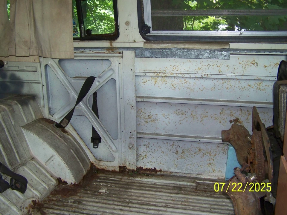1971 Volkswagen Bay-Window Bus - Image 10 of 21