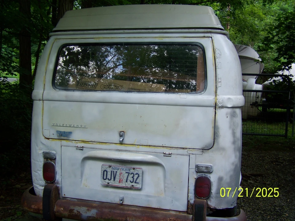 1971 Volkswagen Bay-Window Bus - Image 4 of 21