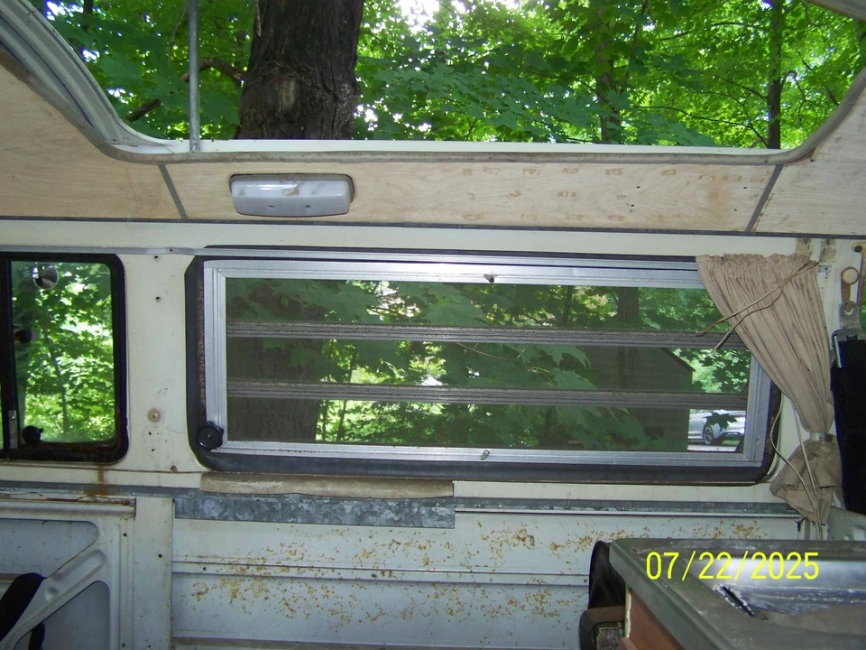 1971 Volkswagen Bay-Window Bus - Image 11 of 21