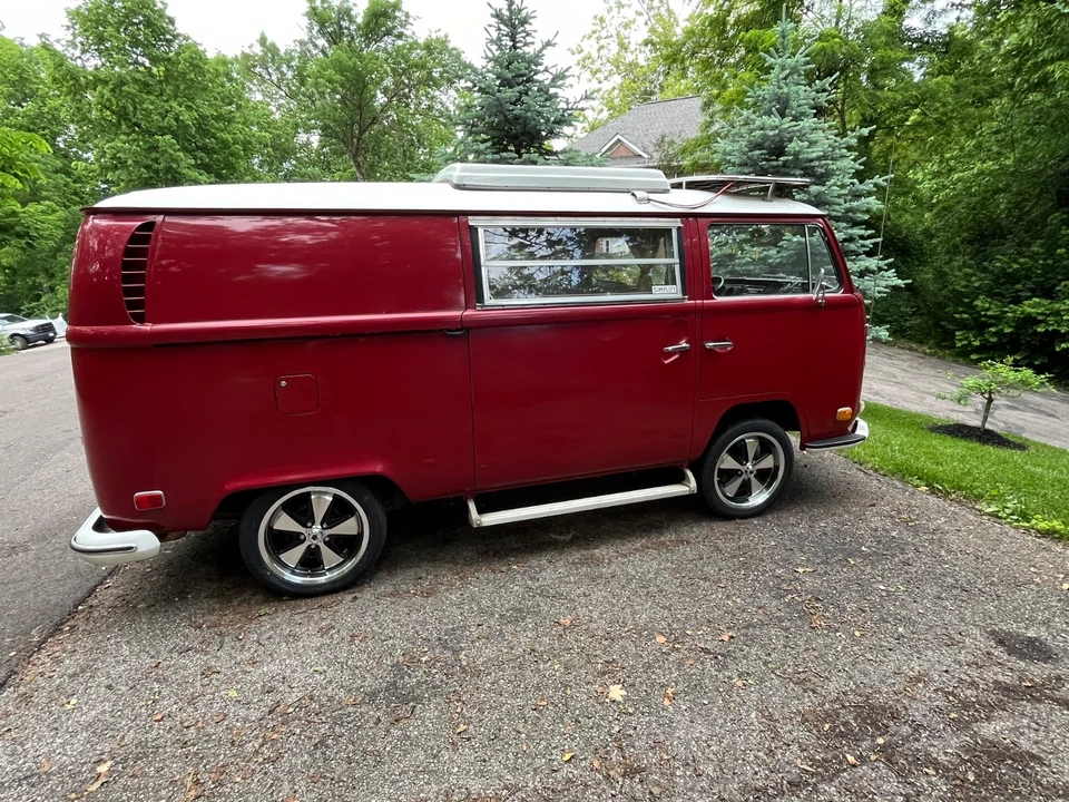 1971 Volkswagen Bay-Window Bus - Image 3 of 16