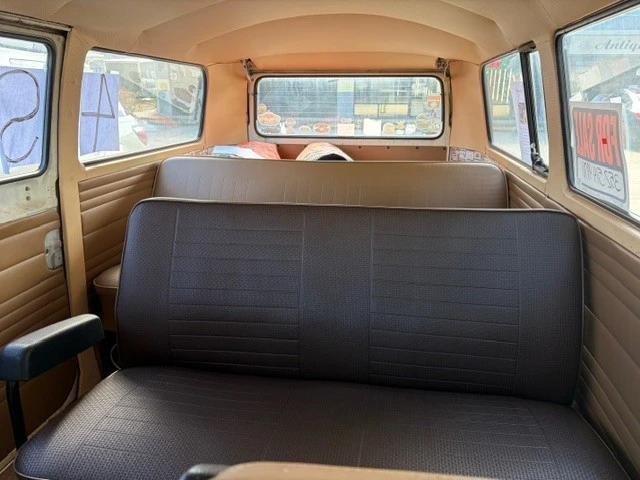 1971 Volkswagen Bay-Window Bus - Image 12 of 16