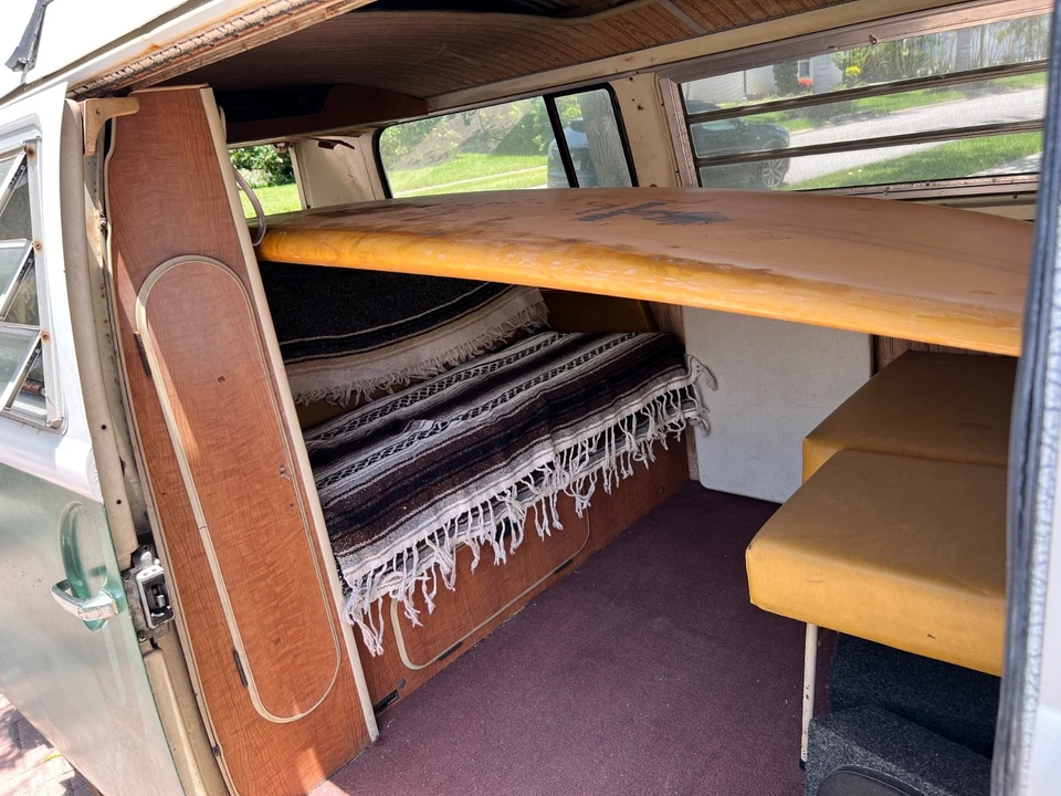 1971 Volkswagen Bay-Window Bus - Image 8 of 11