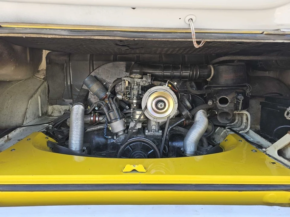 1971 Volkswagen Bay-Window Bus - Image 11 of 23
