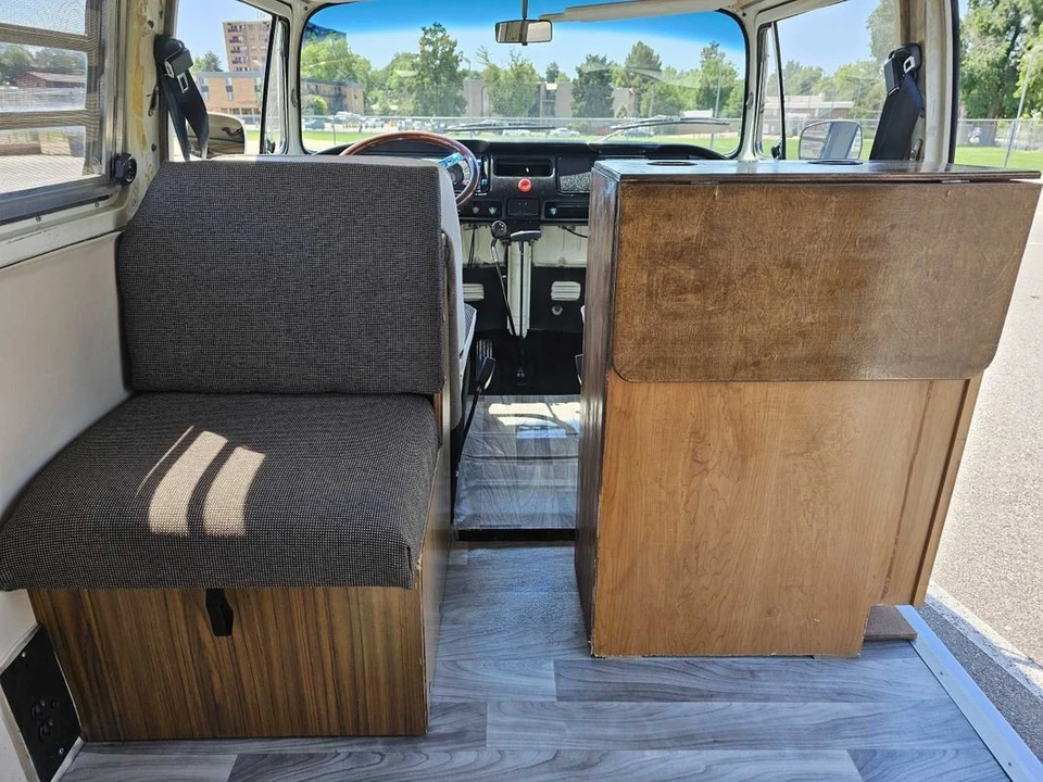 1971 Volkswagen Bay-Window Bus - Image 18 of 23