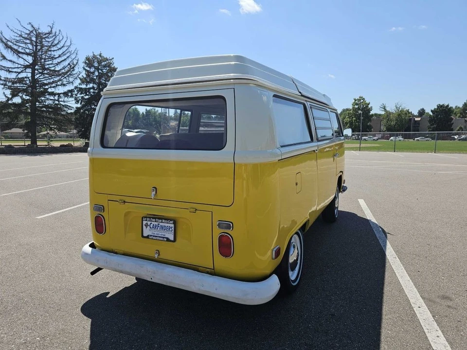 1971 Volkswagen Bay-Window Bus - Image 4 of 23