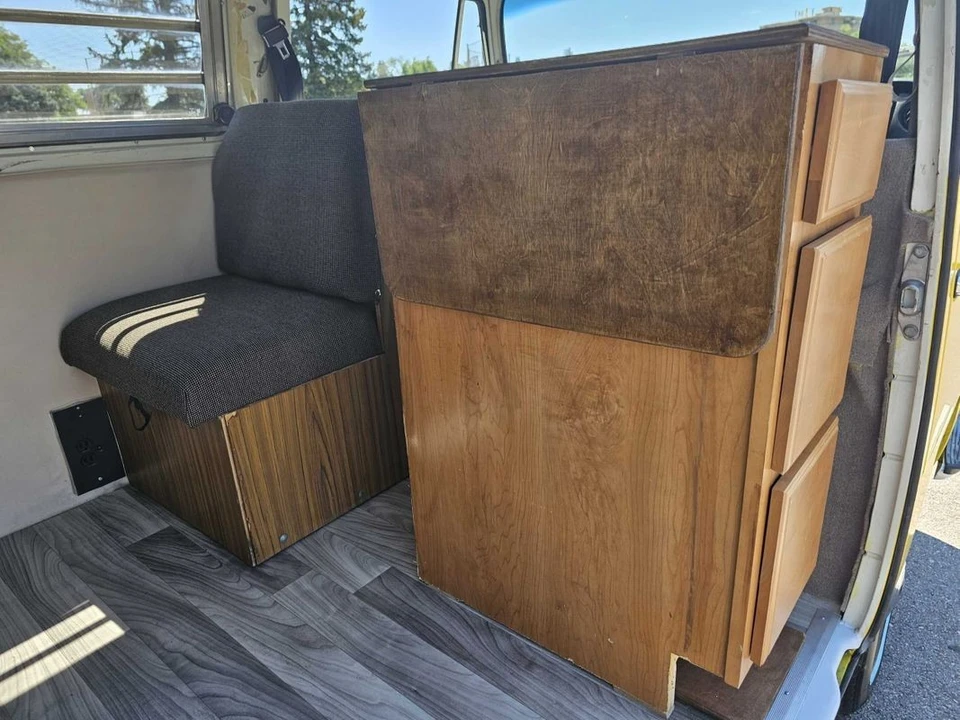 1971 Volkswagen Bay-Window Bus - Image 15 of 23