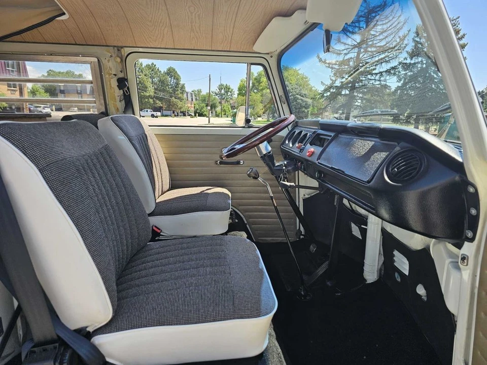 1971 Volkswagen Bay-Window Bus - Image 23 of 23