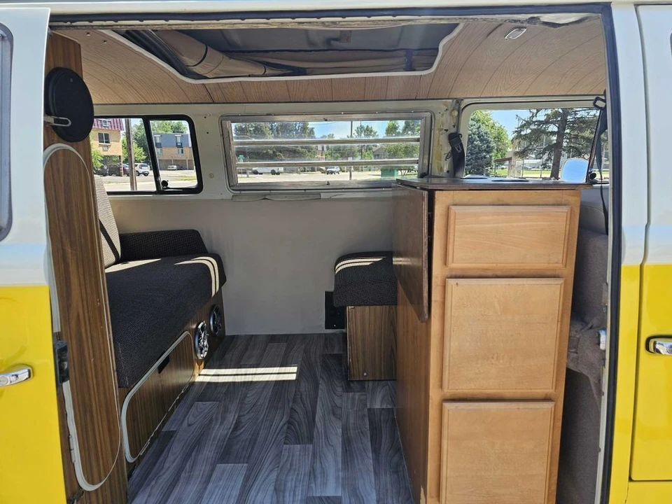 1971 Volkswagen Bay-Window Bus - Image 13 of 23