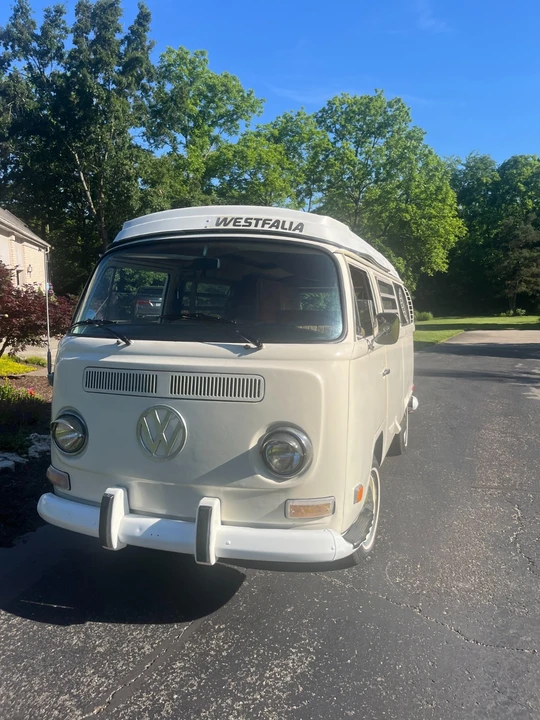 1971 Volkswagen Type 2 - Image 2 of 24