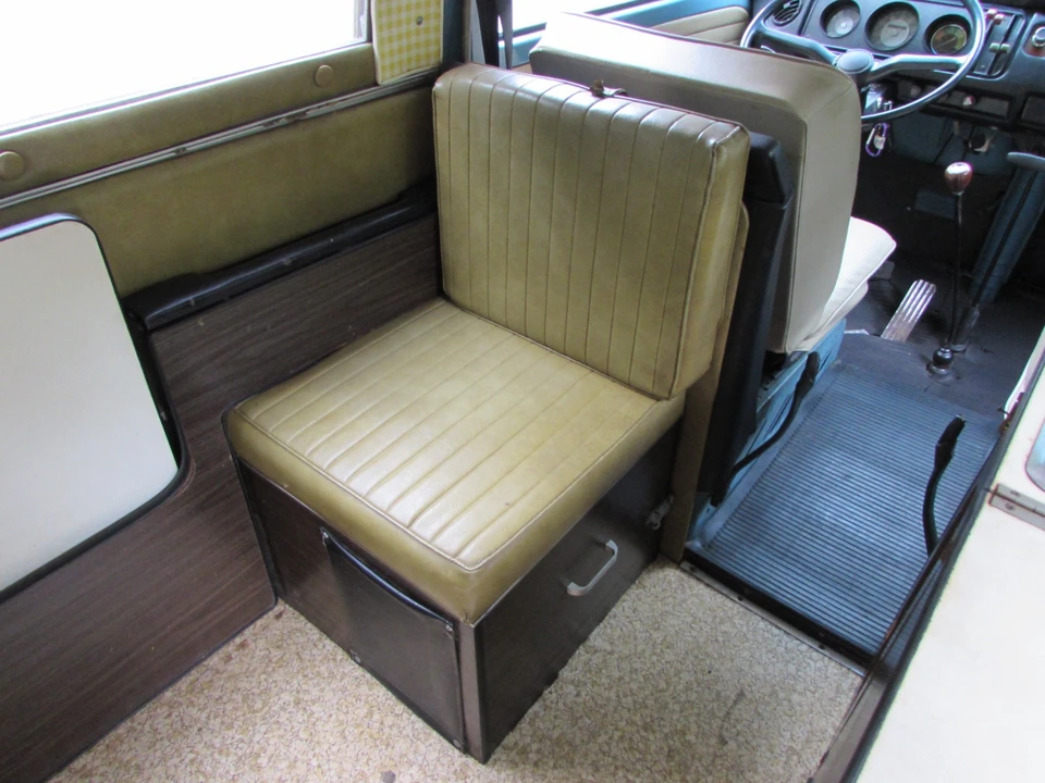 1971 Volkswagen Bay-Window Camper - Image 25 of 31