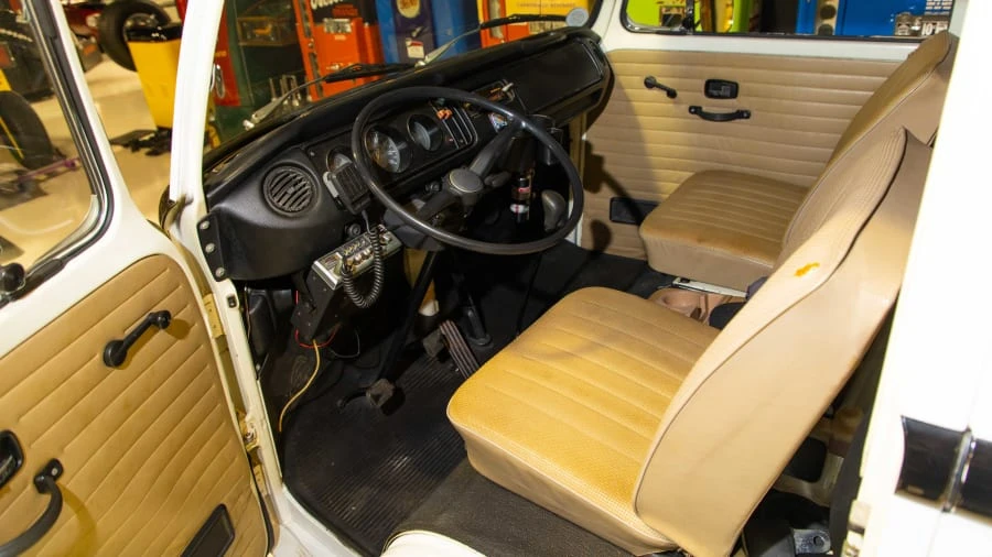 1971 Volkswagen Bay-Window Camper - Image 4 of 16