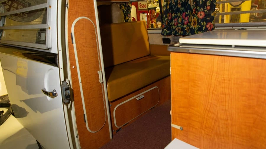 1971 Volkswagen Bay-Window Camper - Image 12 of 16