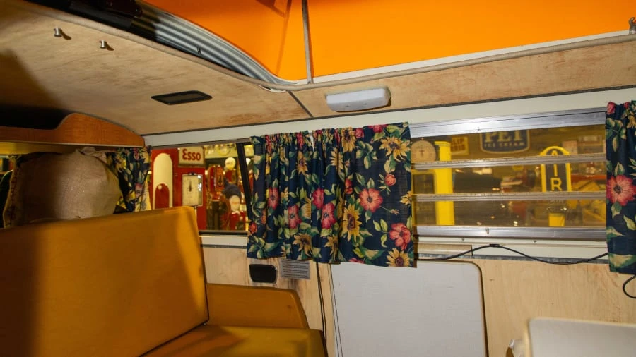 1971 Volkswagen Bay-Window Camper - Image 15 of 16