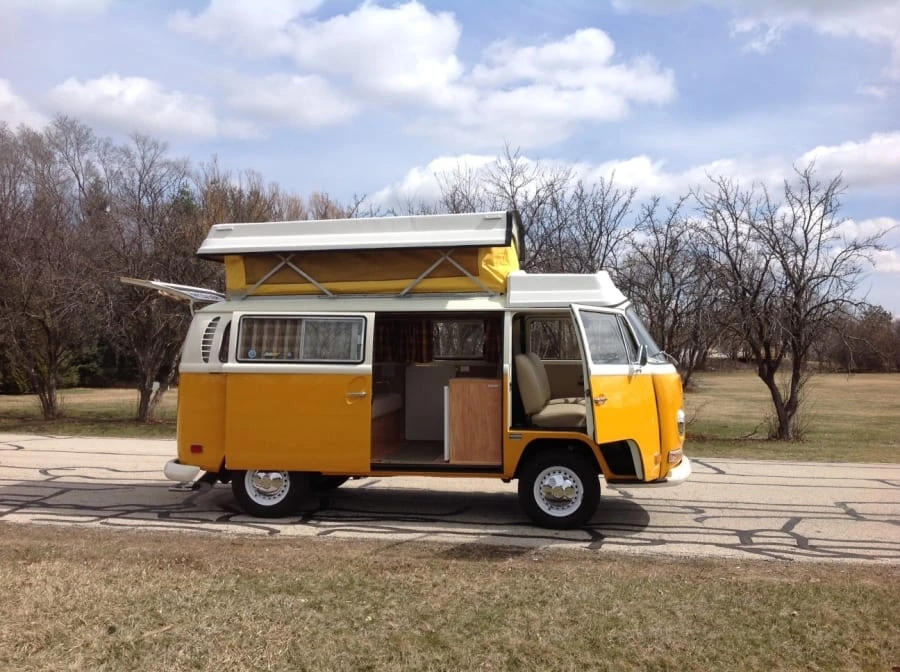 1971 Volkswagen Bay-Window Camper - Image 8 of 12