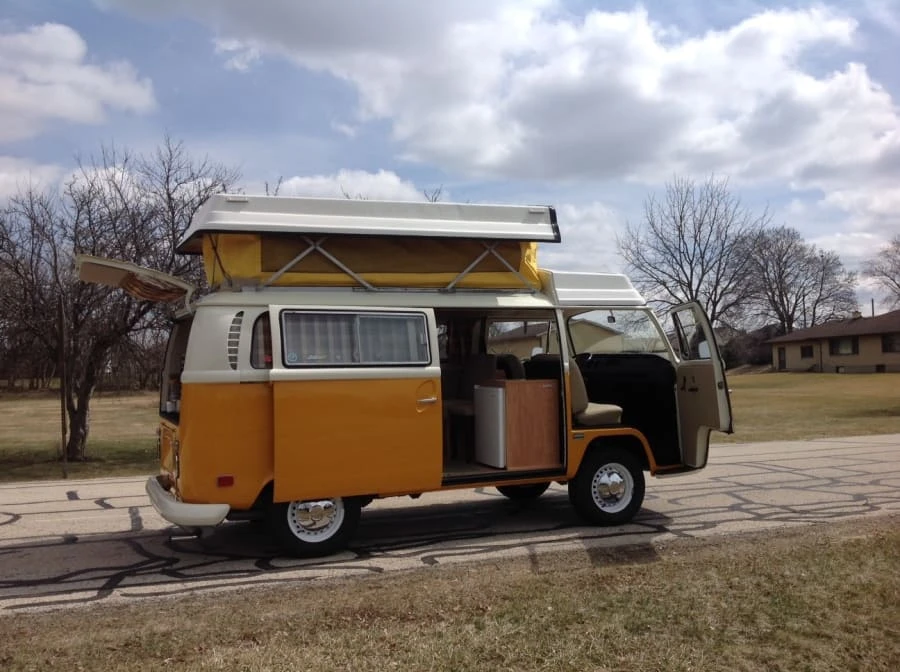 1971 Volkswagen Bay-Window Camper - Image 11 of 12