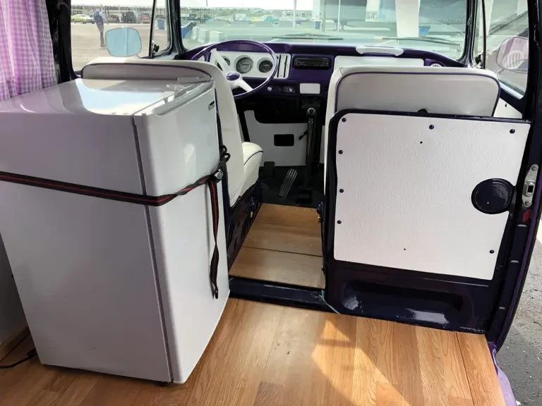 1971 Volkswagen Bay-Window Camper - Image 8 of 12