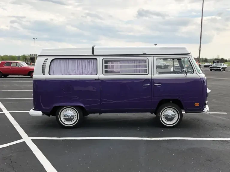 1971 Volkswagen Bay-Window Camper - Image 6 of 12