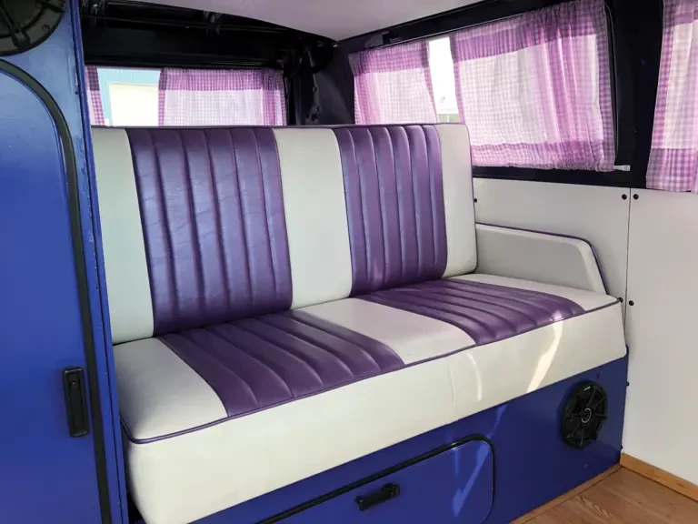 1971 Volkswagen Bay-Window Camper - Image 11 of 12