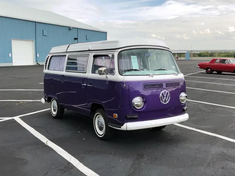1971 Volkswagen Bay-Window Camper - Image 2 of 12