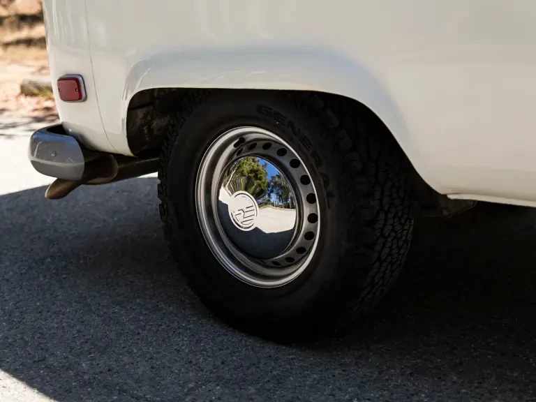 1971 Volkswagen Bay-Window Pickup - Image 29 of 31