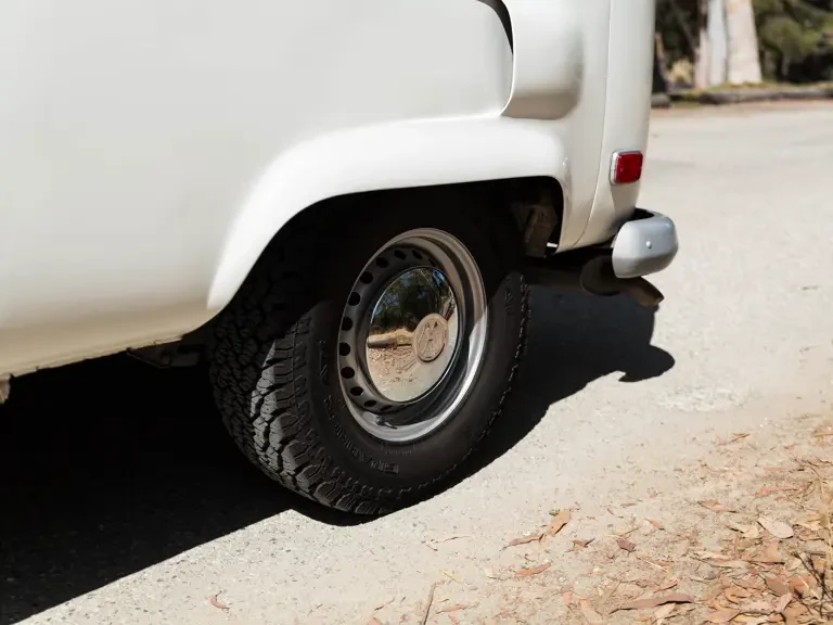1971 Volkswagen Bay-Window Pickup - Image 27 of 31