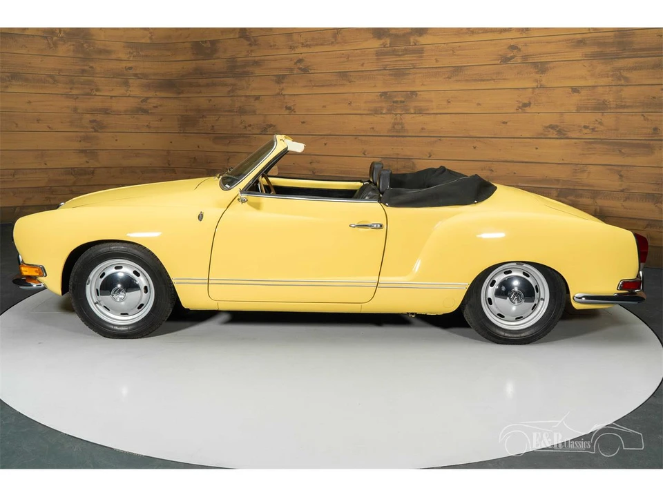 1971 Volkswagen Karmann Ghia Type 14 - Image 8 of 19