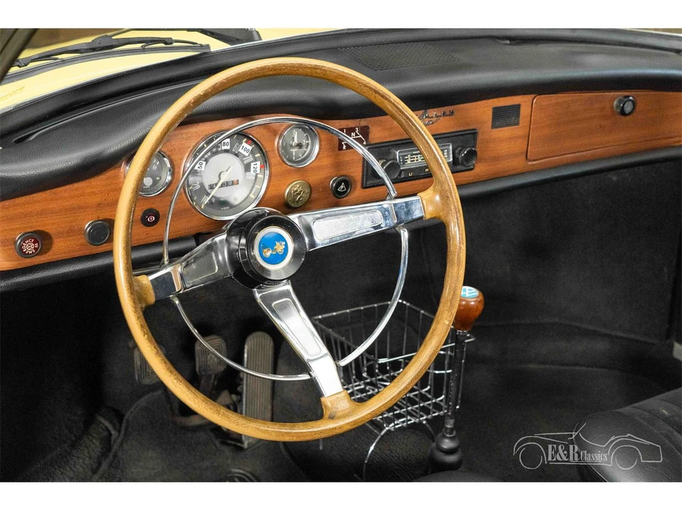 1971 Volkswagen Karmann Ghia Type 14 - Image 16 of 19