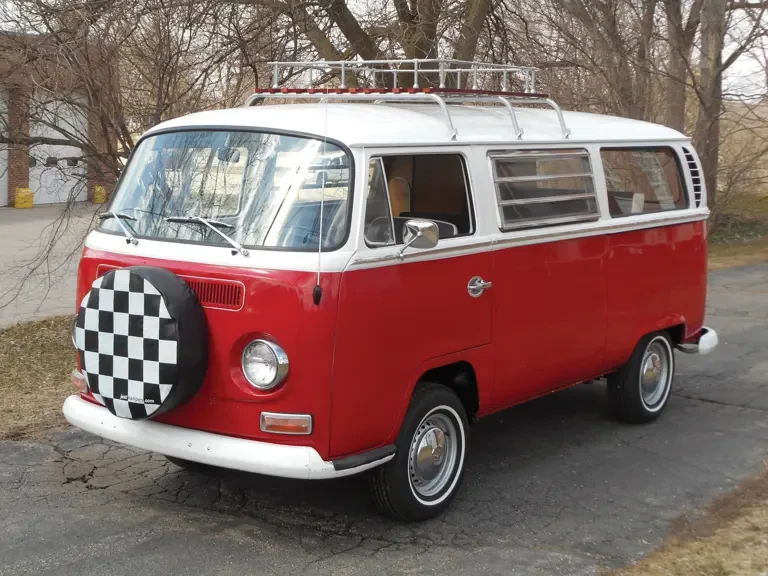 1971 Volkswagen Bay-Window Bus - Image 2 of 7