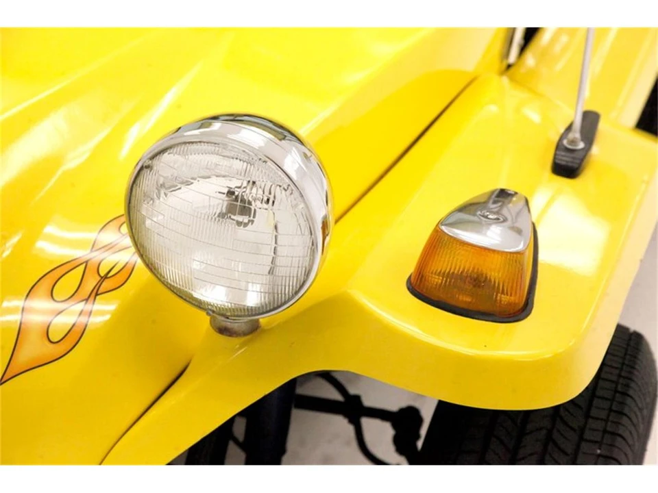 1971 Volkswagen Bay-Window Pickup - Image 15 of 31