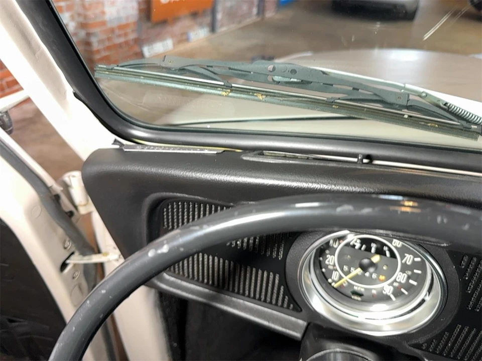 1971 Volkswagen Super Beetle - Image 26 of 31