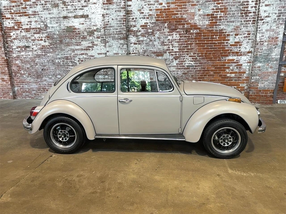 1971 Volkswagen Super Beetle - Image 2 of 31