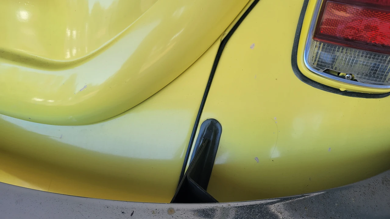 1971 Volkswagen Super Beetle - Image 30 of 31