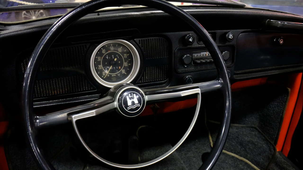 1971 Volkswagen Super Beetle - Image 13 of 14