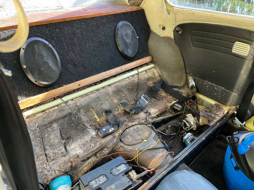 1971 Volkswagen Super Beetle - Image 10 of 14
