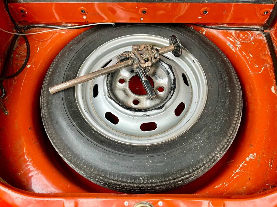 1971 Volkswagen Super Beetle - Image 10 of 17