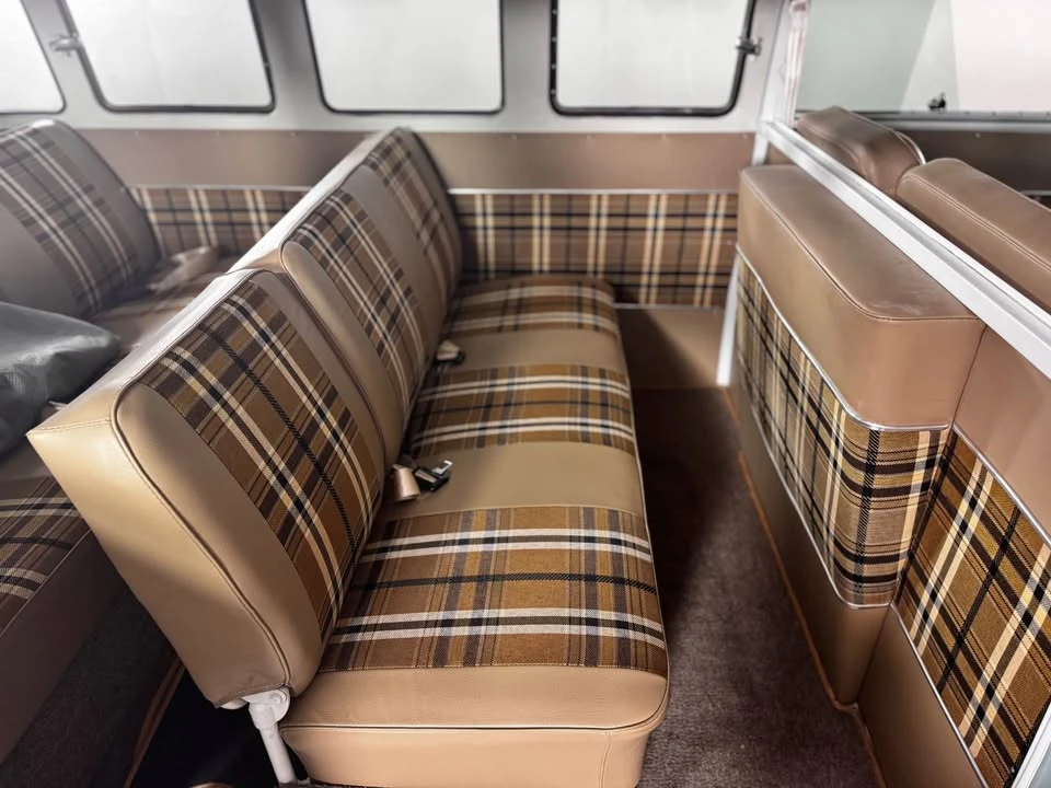 1971 Volkswagen Split-Window Bus - Image 8 of 10