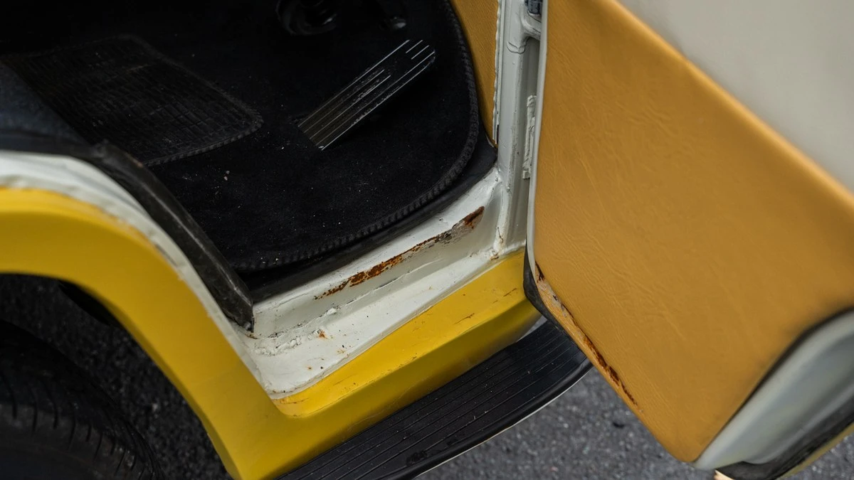 1971 Volkswagen Bay-Window Camper - Image 23 of 30