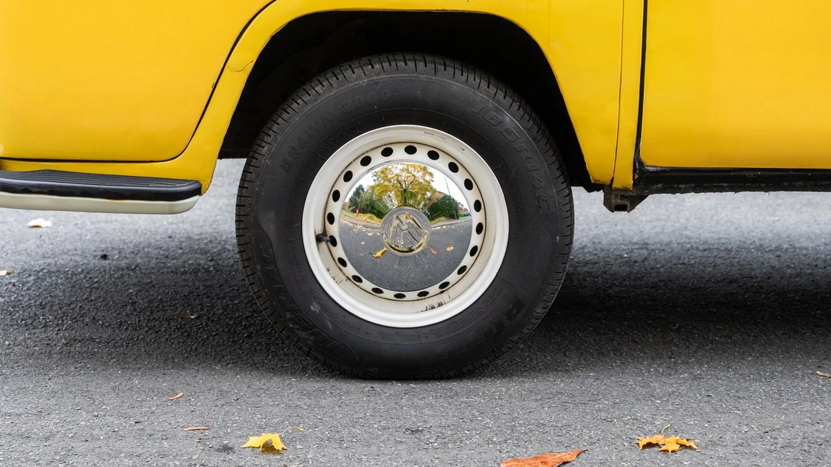 1971 Volkswagen Bay-Window Camper - Image 15 of 30