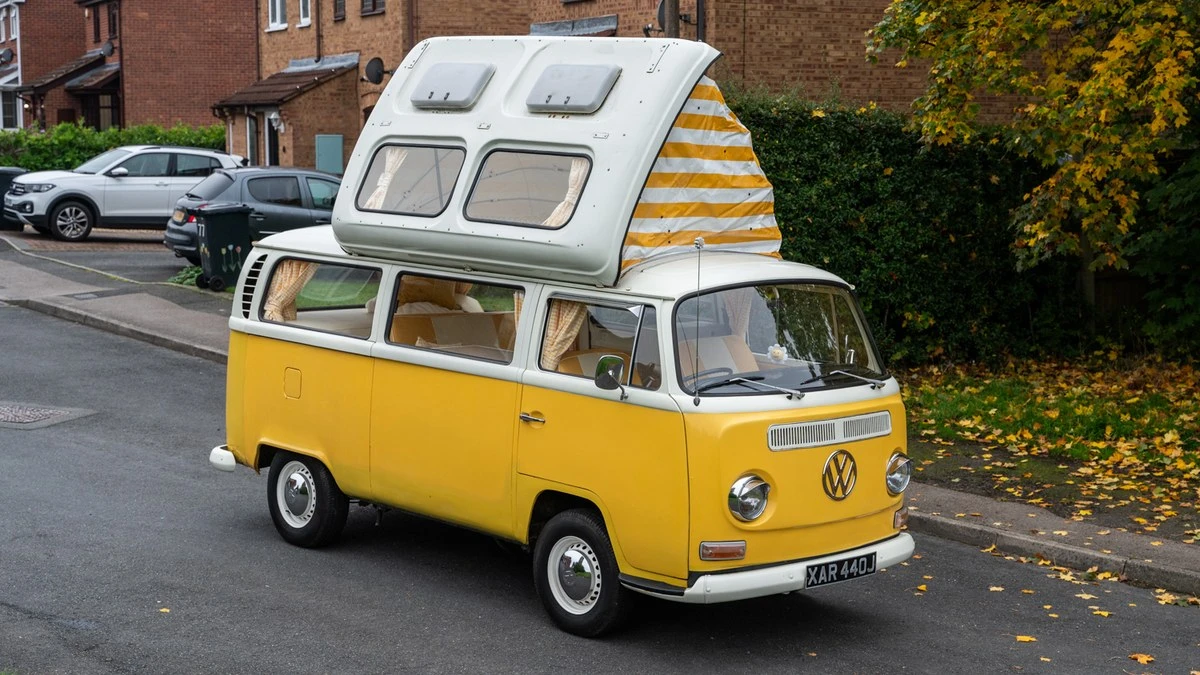 1971 Volkswagen Bay-Window Camper - Image 11 of 30