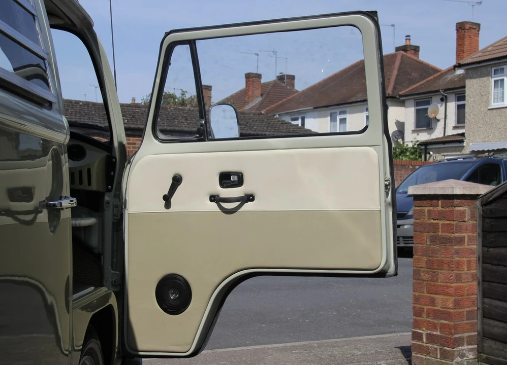 1971 Volkswagen Bay-Window Camper - Image 23 of 30