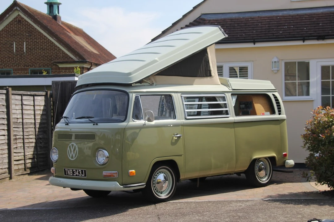 1971 Volkswagen Bay-Window Camper - Image 9 of 30