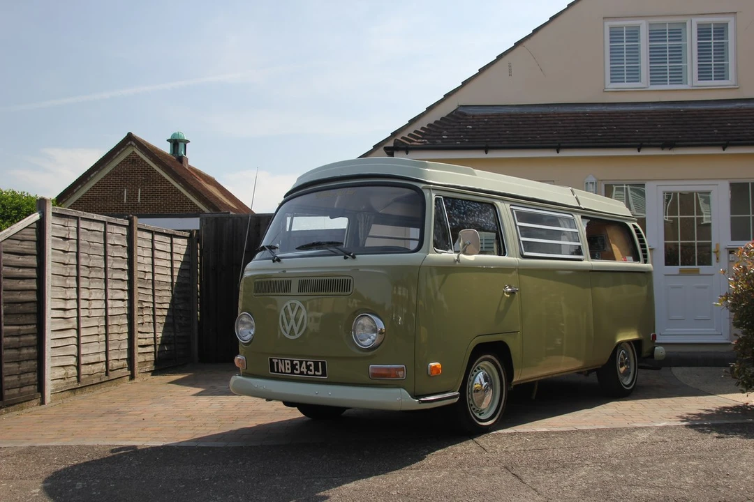 1971 Volkswagen Bay-Window Camper - Image 2 of 30