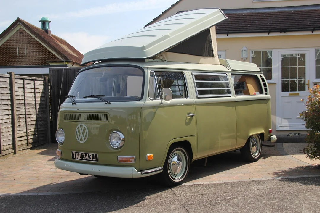 1971 Volkswagen Bay-Window Camper - Image 8 of 30