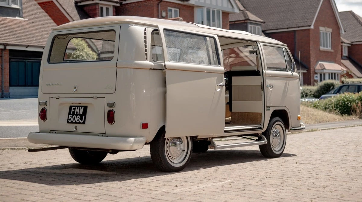 1971 Volkswagen Bay-Window Bus - Image 14 of 30