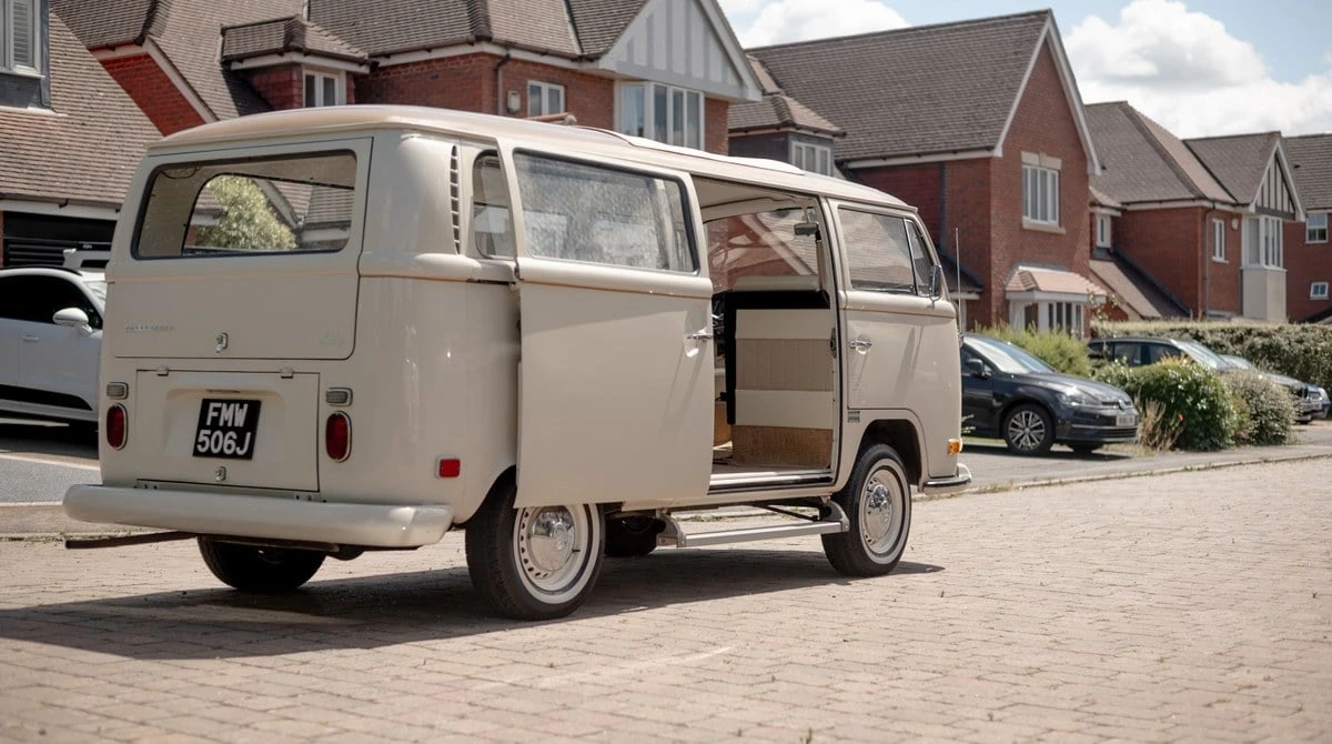 1971 Volkswagen Bay-Window Bus - Image 3 of 30