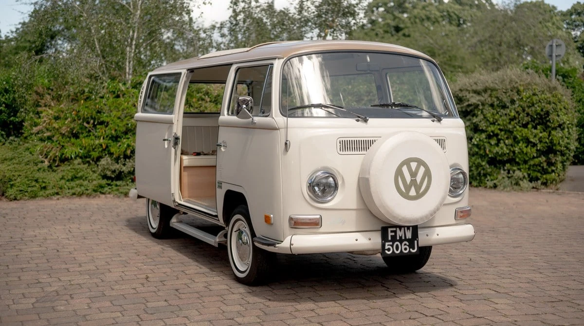 1971 Volkswagen Bay-Window Bus - Image 13 of 30