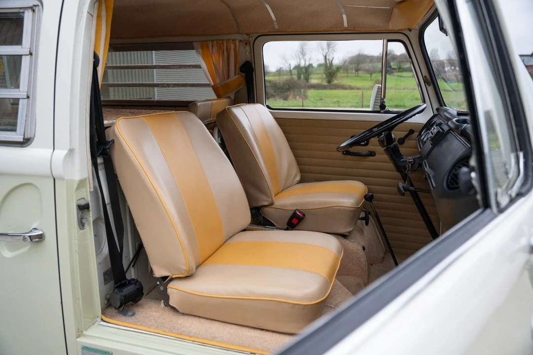 1971 Volkswagen Bay-Window Camper - Image 7 of 30